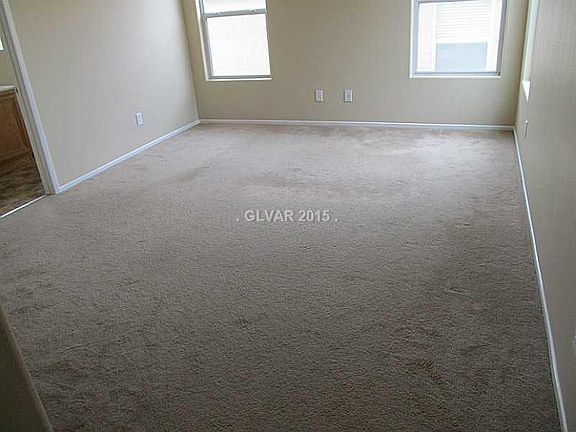 4th image of 26 Summer Walk Ave
