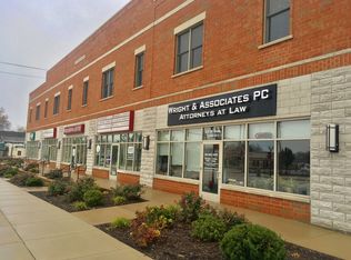 437 W State St APT 207, Sycamore, IL 60178