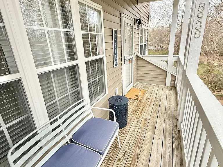 8938 Rosalyn Glen Rd — Photo 20