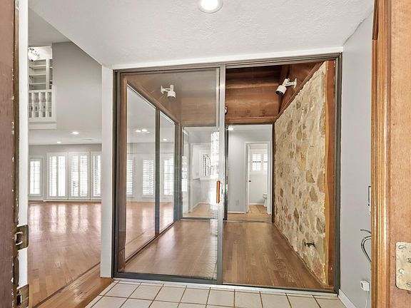 5th image of 1134 Chestnut Ridge Rd