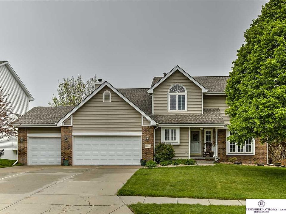 1st image of 3810 N 160th St