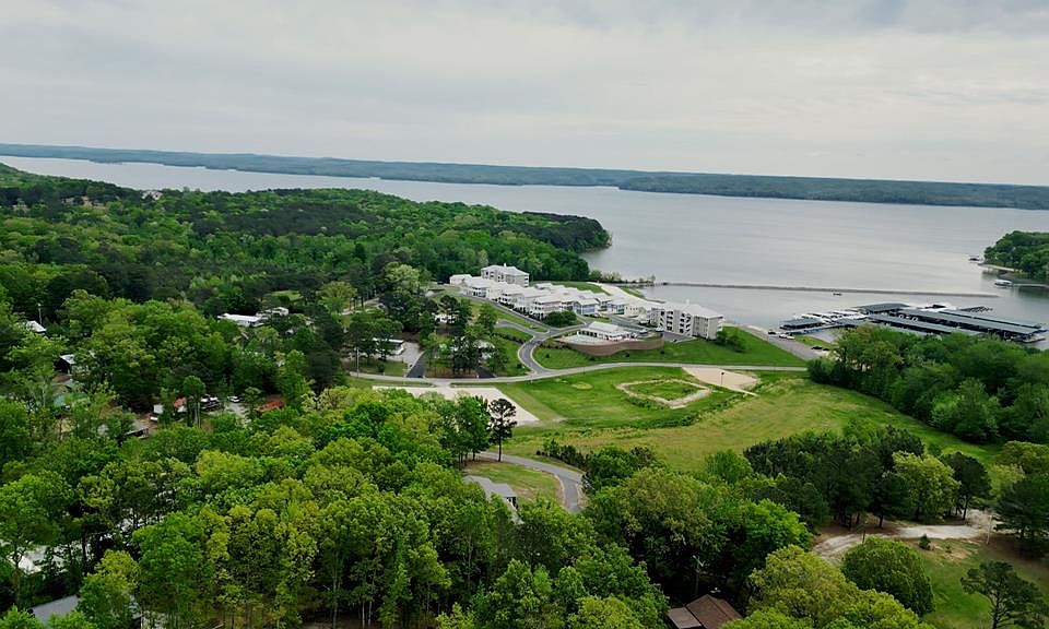 1st image of 116 Crocker Rd