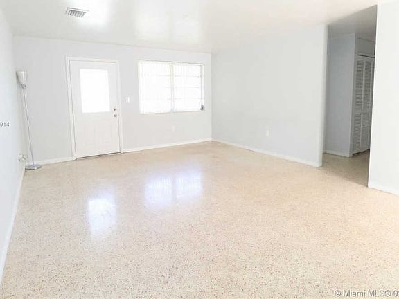 2nd image of 6450 Sunset Dr