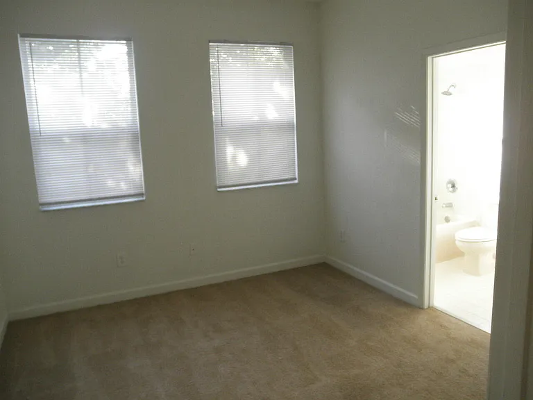 2405 Shoma Dr — Photo 16