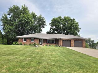 142 Curtis Dr, Valparaiso, IN 46383