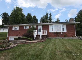 26 Hilda Dr, Gallipolis, OH 45631