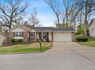 344 Brightfield Dr, Ballwin, MO 63021