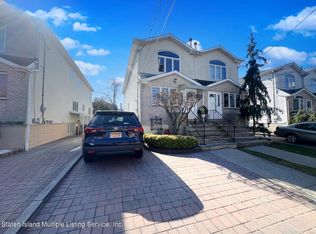 58 Pond St, Staten Island, NY