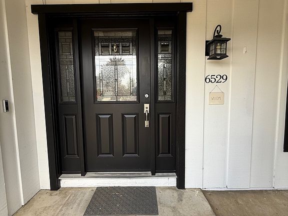 3rd image of 6529 Albatross St