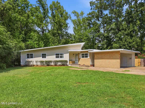 728 Colonial Cir, Jackson, MS 39211