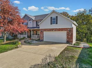 410 Gillham Ct, Ballwin, MO 63021