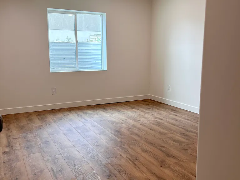 1717 E 920 N — Photo 12