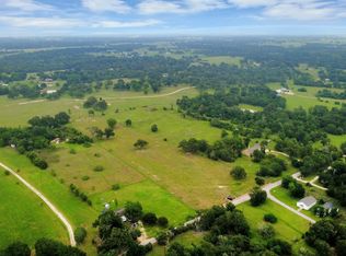 47130 Qualls Rd, Hempstead, TX 77445