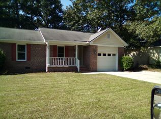 2675 Rivercliff Rd, Fayetteville, NC 28301