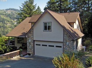 16762 Thompson Rd, Brookings, OR 97415