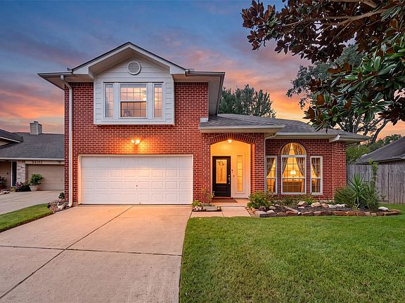 2nd image of 3507 Santa Rosa Ln