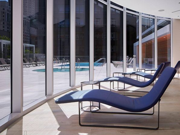 25 W Randolph St APT 2203