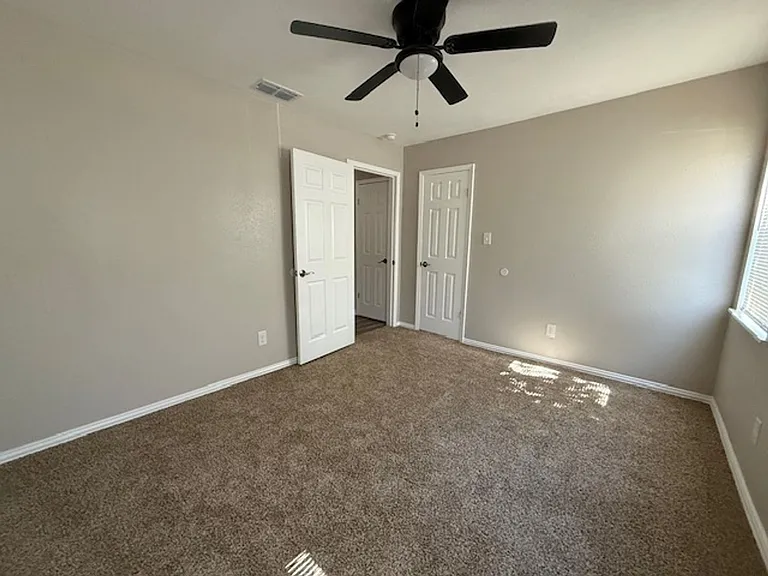 234 Clyde St — Photo 10