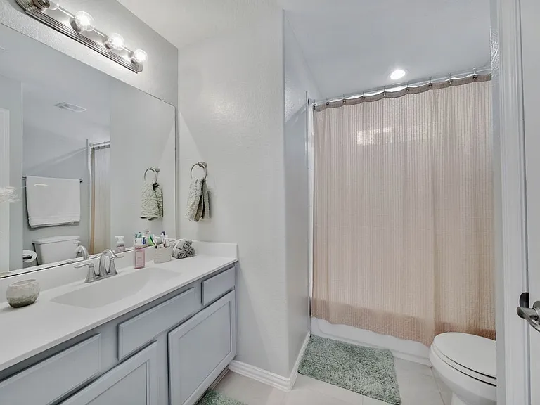 26028 Hasting Ridge Ln — Photo 40