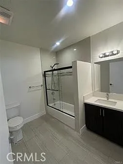 6445 Woodley Ave #101 — Photo 21