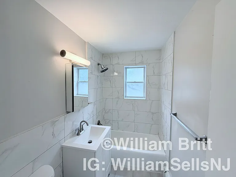 145 Main St #1E — Photo 12