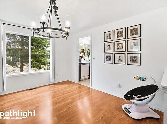 4th image of 6005 SE 58th Ave