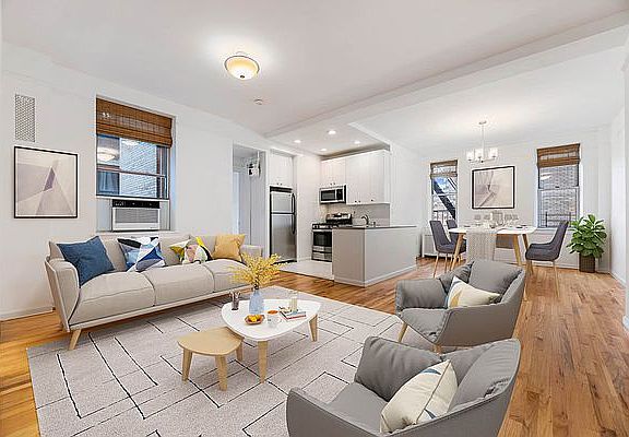 4th image of 562 W End Ave #10DE