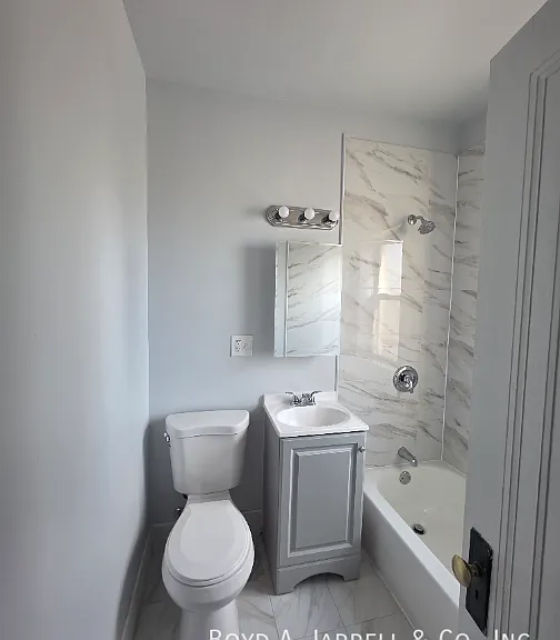 10855 S Vernon Ave #109-55-2W — Photo 1
