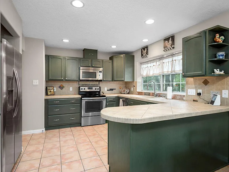 2 Amber Fire Pl — Photo 15