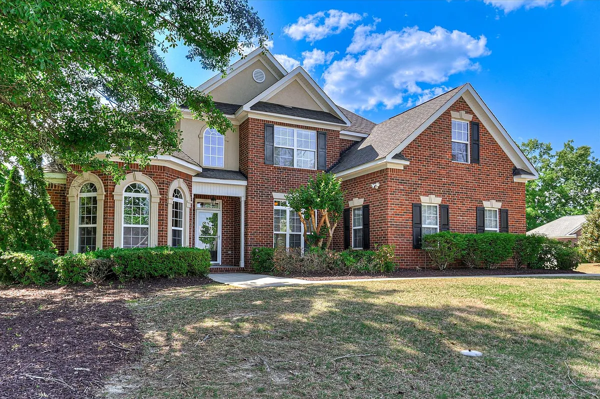 Building Photo - 1101 Brighton Dr