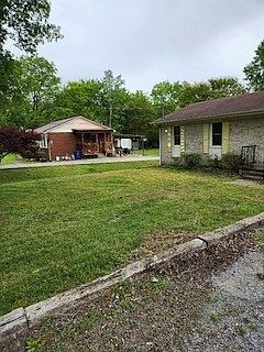 3rd image of 1304 Mockingbird Dr