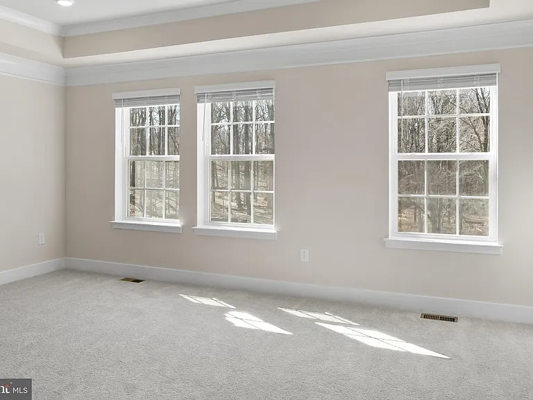 1705 Water Crossing Rd — Photo 6