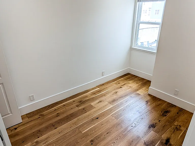615 Minna St — Photo 15