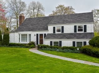 31 Ward Dr, New Rochelle, NY 10804