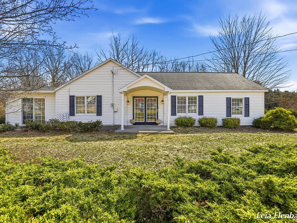 1st image of 4612 Thirteen Mile Rd NE