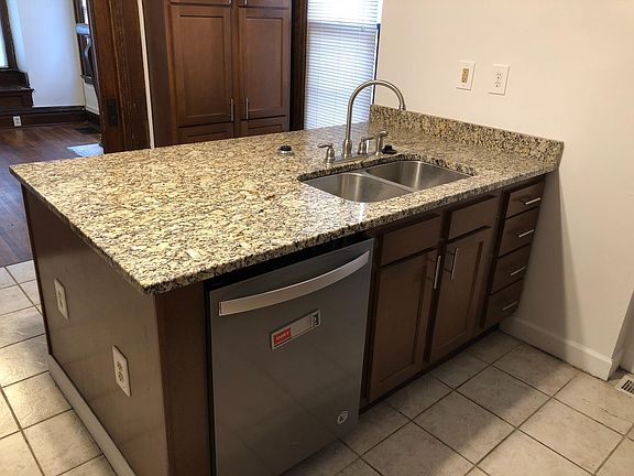 5th image of 112-114 E 16th Ave