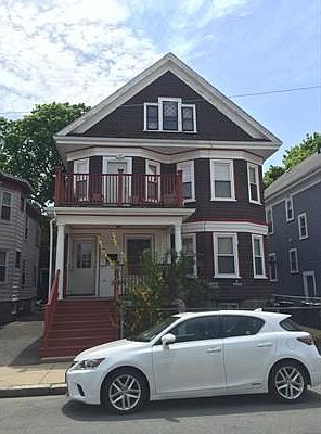 2nd image of 53 Shepton St