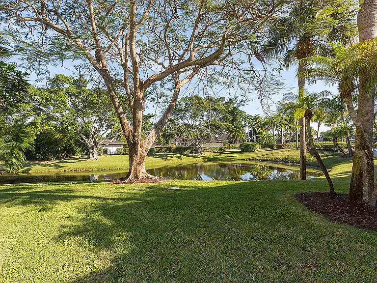 11818 Pebblewood Dr #101 — Photo 11