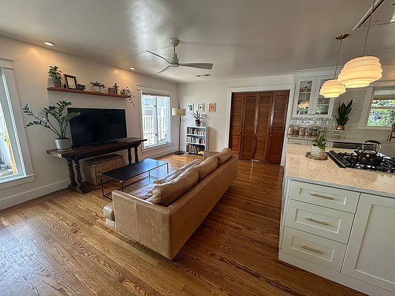 5th image of 110 Fairview Dr