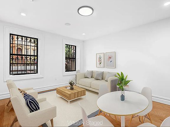 4th image of 156 Putnam Ave