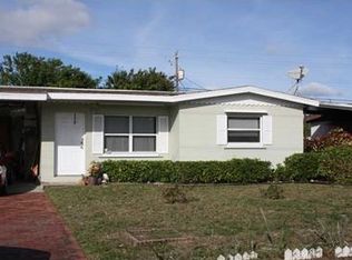 584 5th St SW, Vero Beach, FL 32962