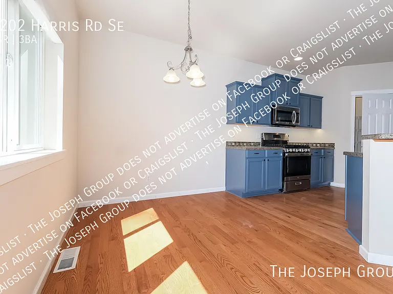 4202 Harris Rd SE — Photo 6