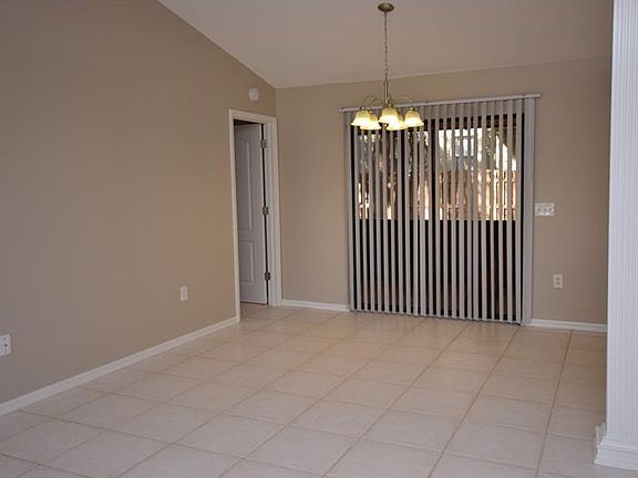 5th image of 5683 Colonial Oaks Blvd