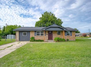 901 SW 3rd St, Moore, OK 73160