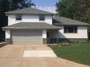 1515 Elkhorn Dr, Arlington, NE 68002