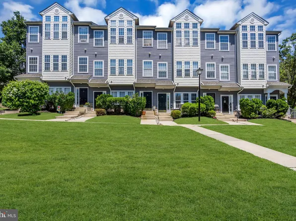 9 River Ln, Delanco, NJ 08075
