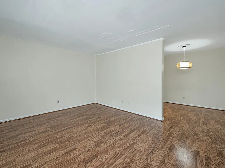 2727 Highland Ave S #204 — Photo 3