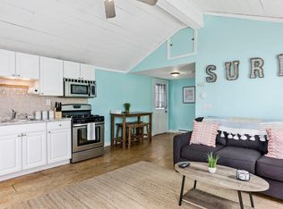 86 Railroad Ave #B, Salisbury, MA 01952