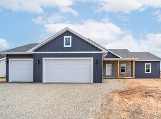 N8880 Dublin Pass, Menasha, WI 54952