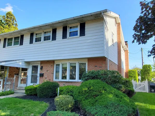 2220 Fairview St, West Lawn, PA 19609